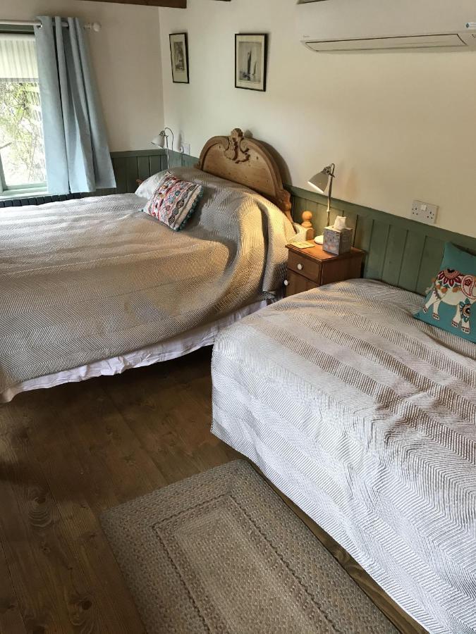 Chalk And Cheese Bed and Breakfast Shouldham Thorpe Δωμάτιο φωτογραφία